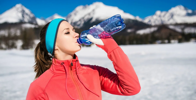 Сколько пить воды зимой?