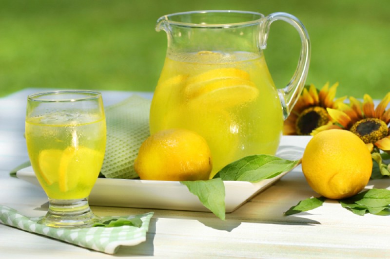 Лимонная вода — простой способ обрести здоровье и стройность