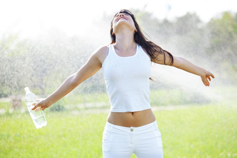 Главные признаки того, что человек пьет недостаточное количество воды