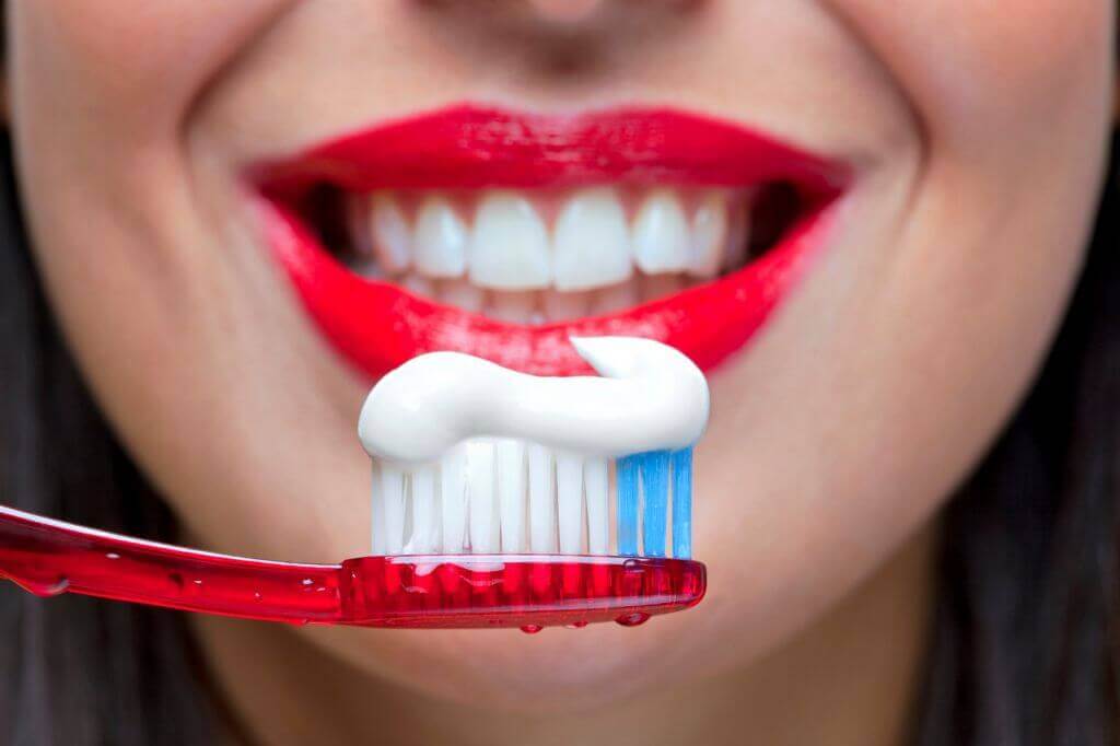 Как сохранить здоровые зубы?
