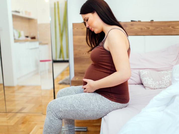 Как справиться с запорами при беременности