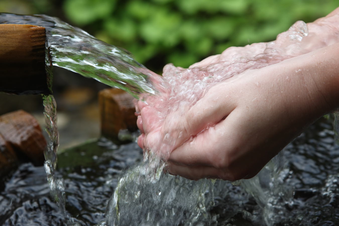 Чем полезна природная питьевая вода