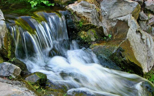Доставка воды на дом и в офис: быстро и аккуратно — это наша работа! Доставка воды на дом и в офис: быстро и аккуратно — это наша работа!