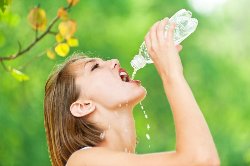 Как начать пить больше воды